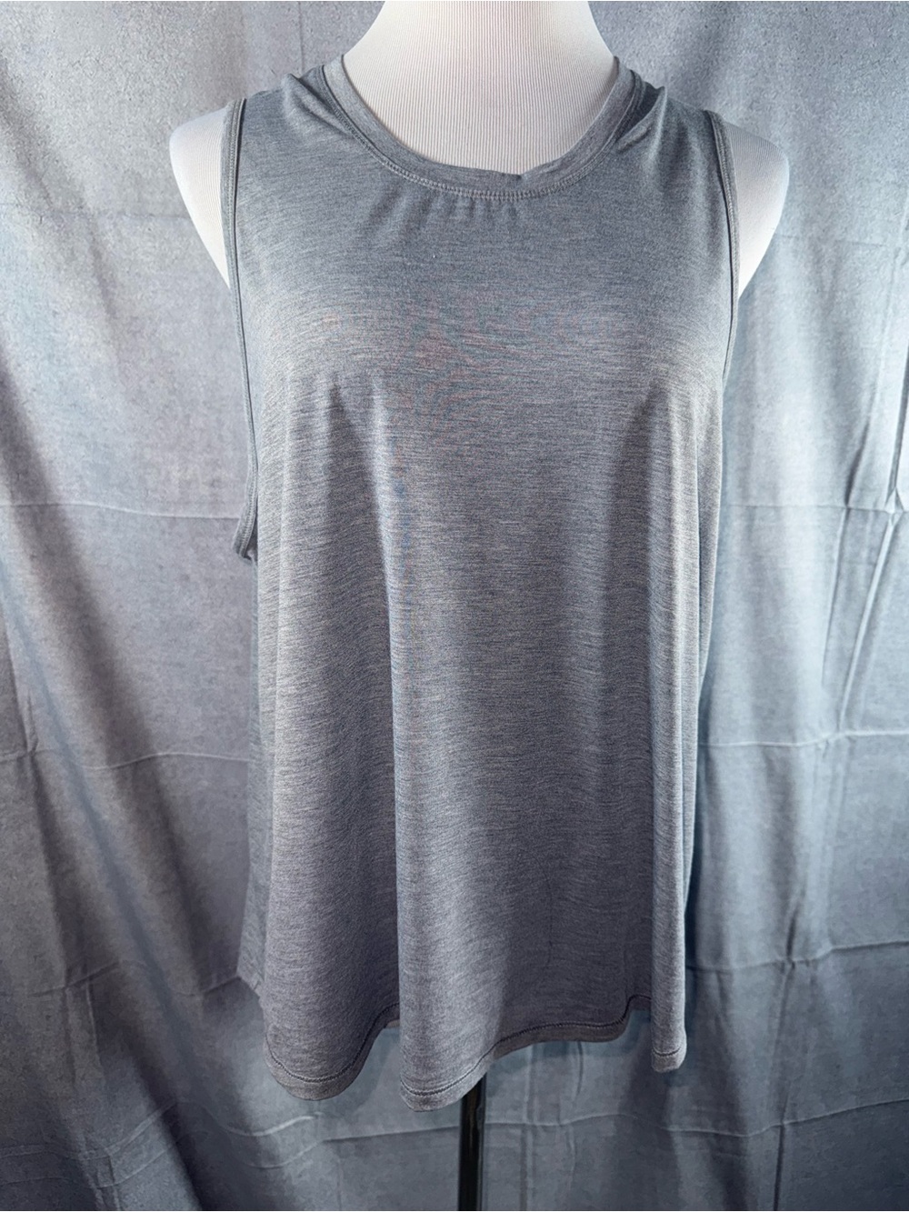2509-all in motion Grey Athletic Scoop Neck Tank